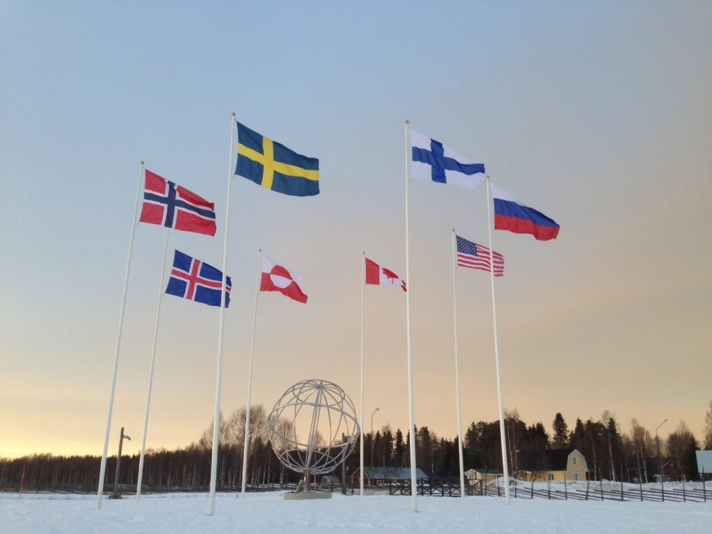 Övertorneå ekokommun korsas av polcirkeln. I Juoksengi finns ett nytt monument för att visa att vi är en del av en global värld. Foto Urpo Taskinen